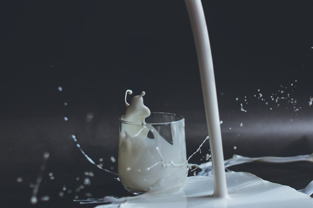 Vaso de leche, intolerancia a la lactosa